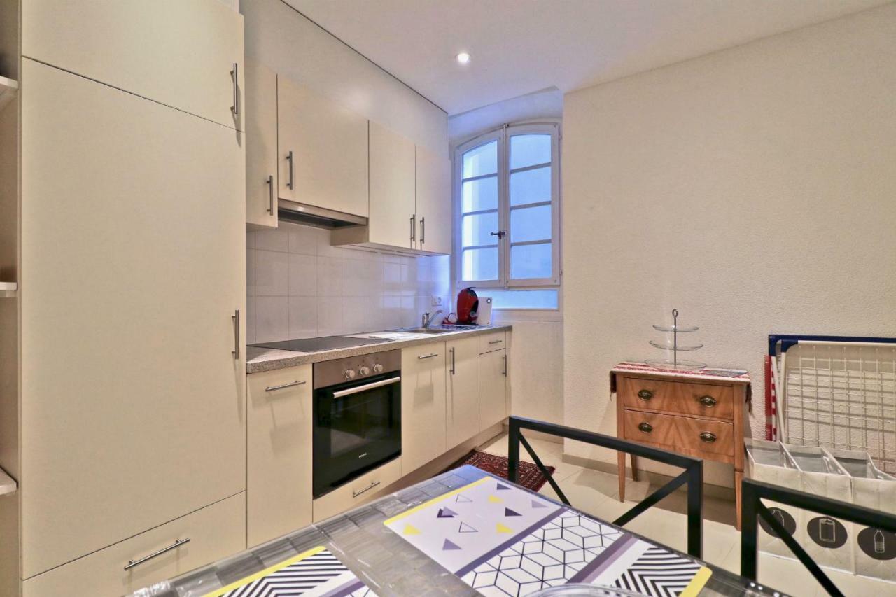 Charmant Appartement Au Coeur De Sion Buitenkant foto